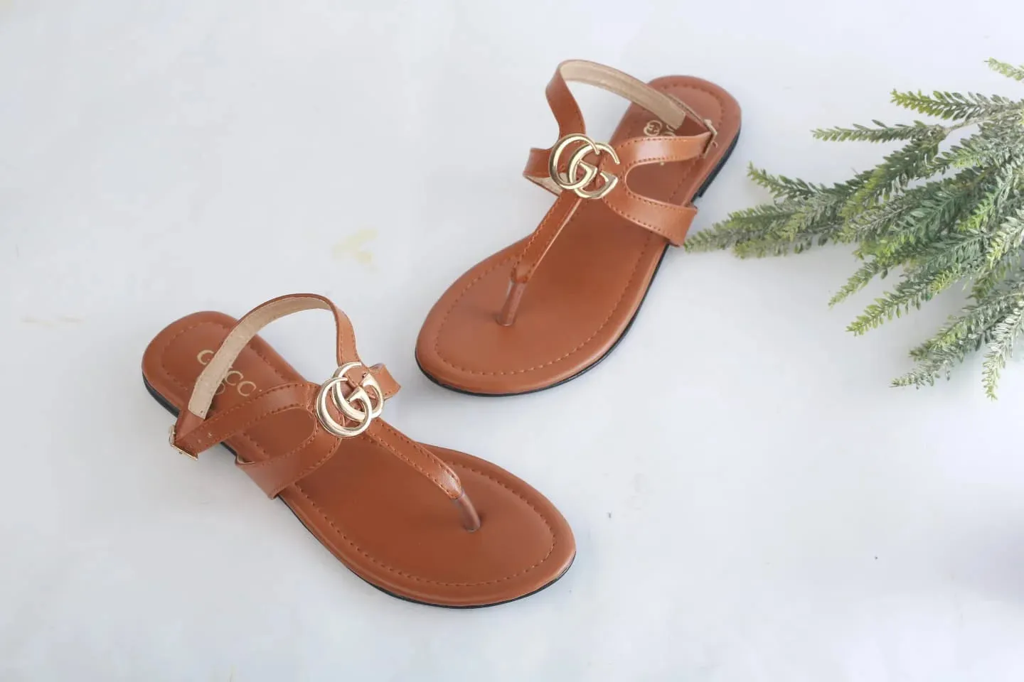 GUCCI CASUAL SANDALS