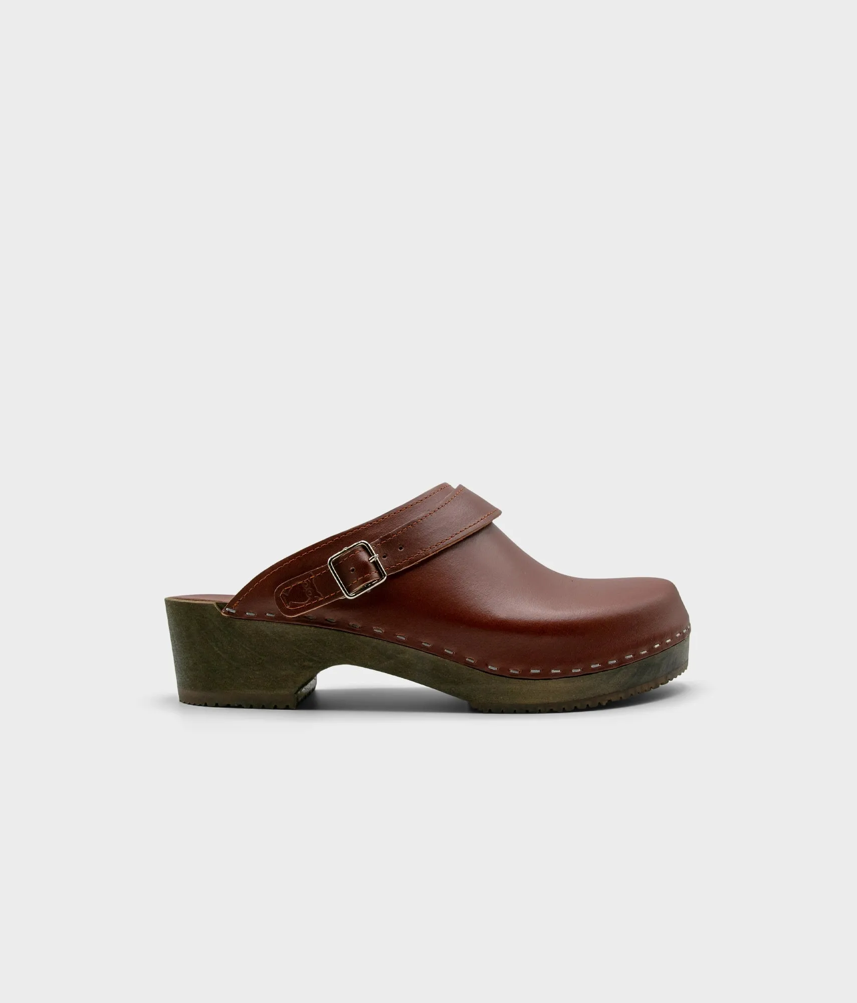 Nybro backstrap clog
