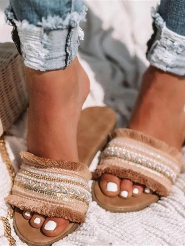 Stylish and airy sandals