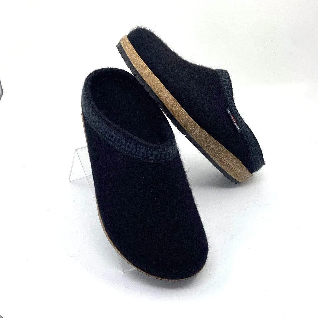 Wool Felt Clogs L108